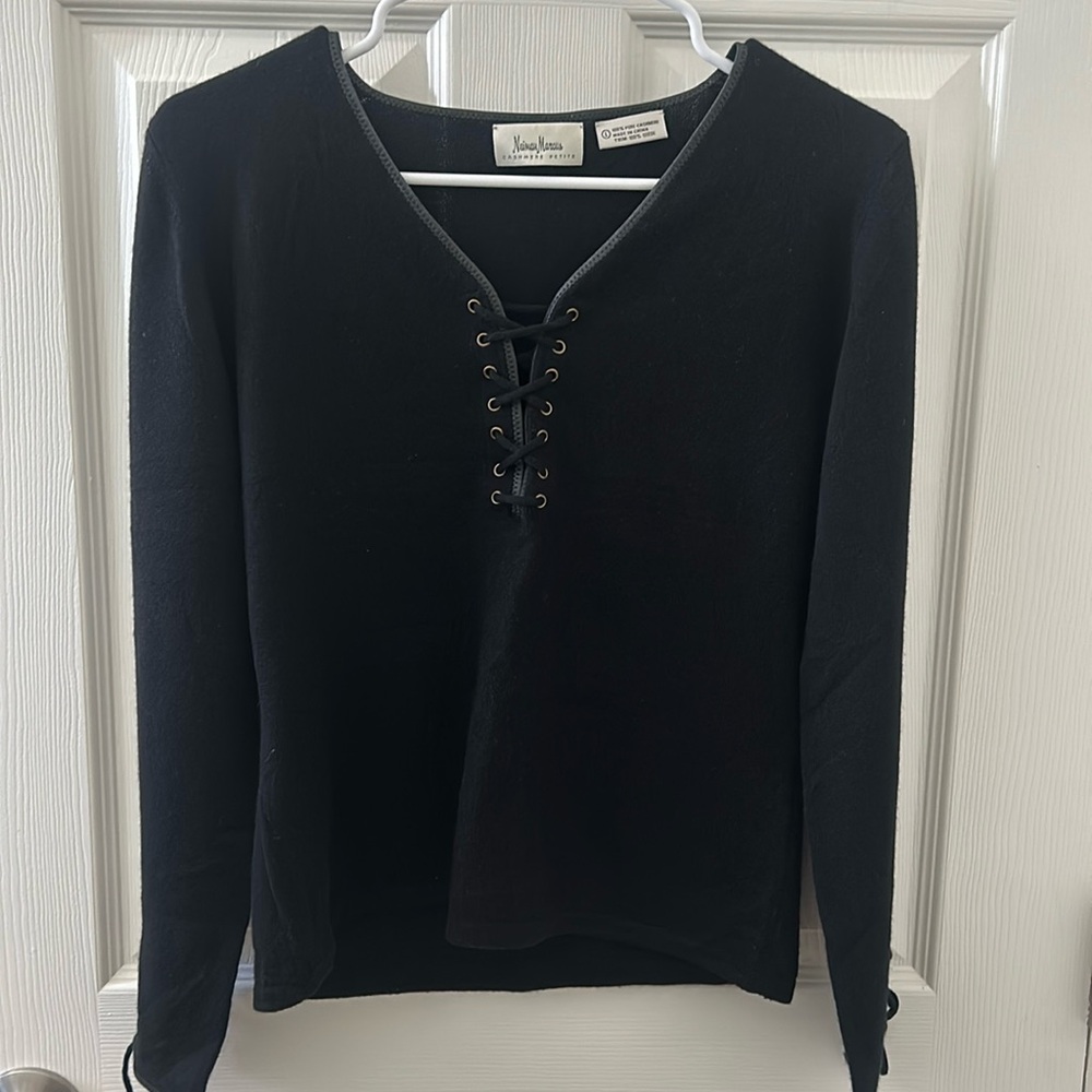 Neiman Marcus Women's Cashmere Collection Black Lace-Up Neck Sweater, Size: L/P